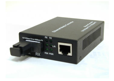 Bộ chuyển đổi phương tiện truyền thông sợi quang 100M Singlemode / Multimode cho Ethernet