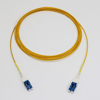 Low Loss LC Uniboot Duplex Singlemode G657.A1 BendInsensitive Duplex 2mm LSZH 0.15dB dây dán sợi vàng