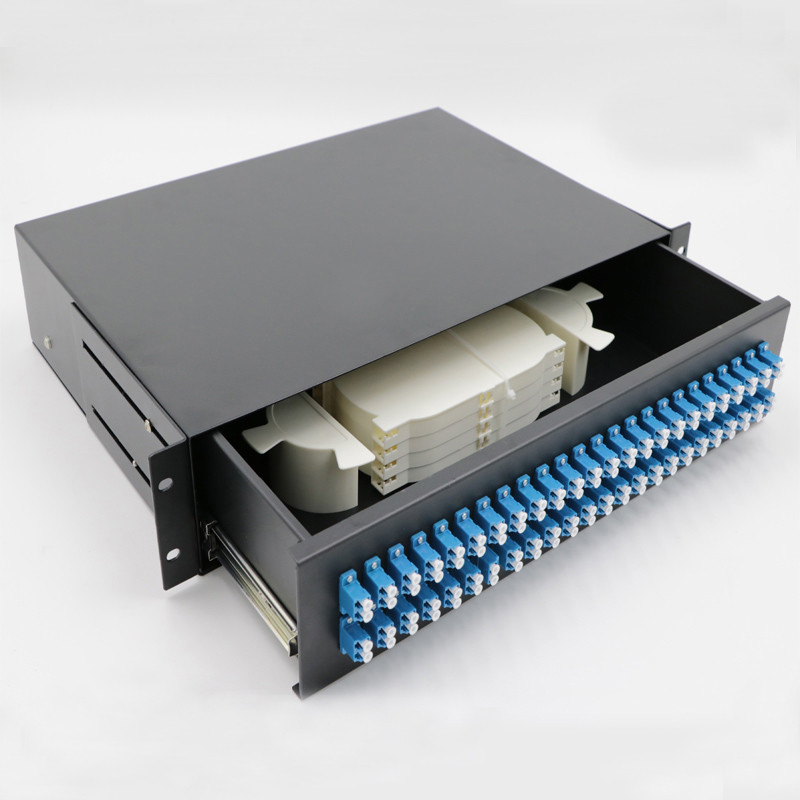 Bảng điều khiển cáp quang FTTH 12 24 48 96 144 Cổng viễn thông Giá đỡ 19 inch được gắn